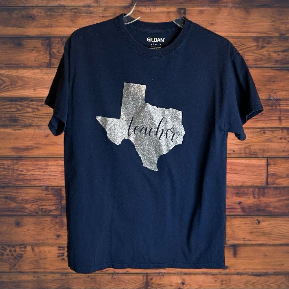 5 for $25🔥Texas Teacher Silver & Navy Blue Short Sleeve T-Shirt Medium